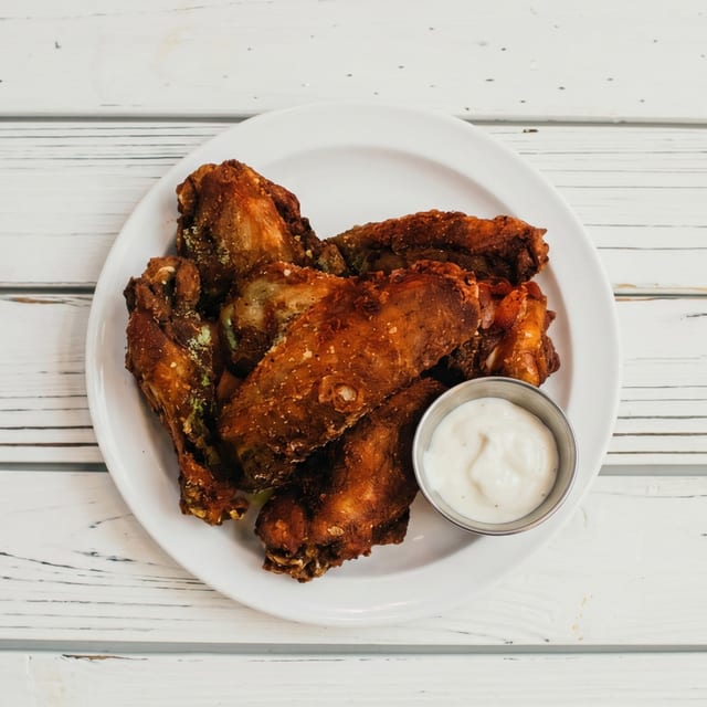 Cajun Wings Basket (8).
